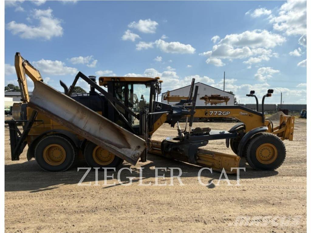 John Deere & CO. 772GP Väghyvlar