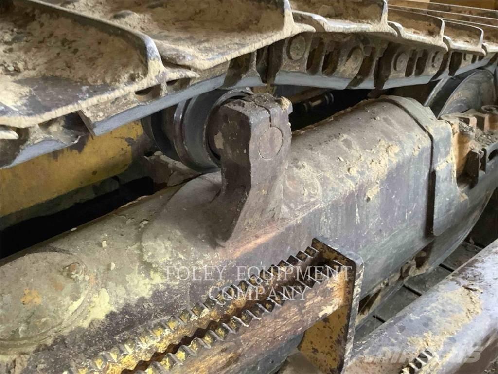 Komatsu D65EX17 Bandschaktare