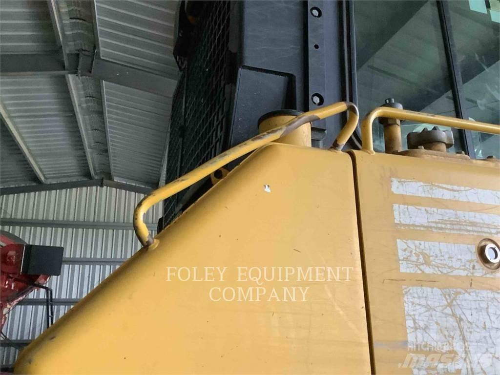 Komatsu D65EX17 Bandschaktare