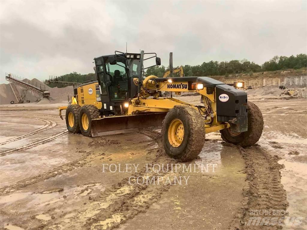 Komatsu GD655 Väghyvlar