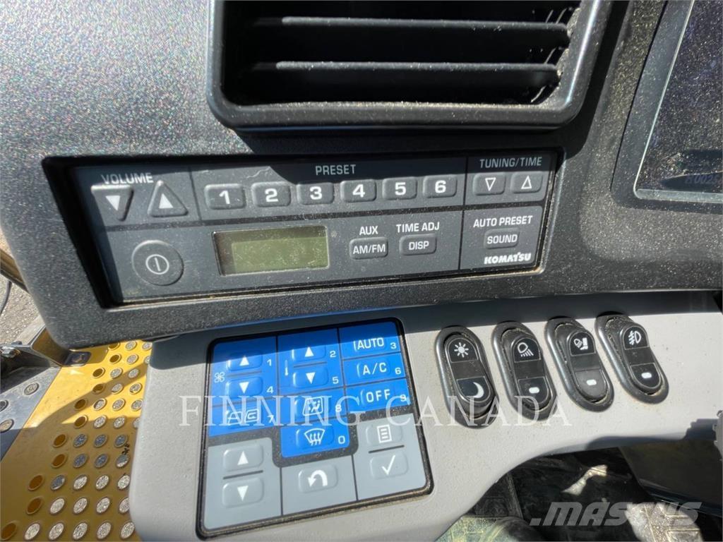 Komatsu HD605-8 Midjestyrd dumper