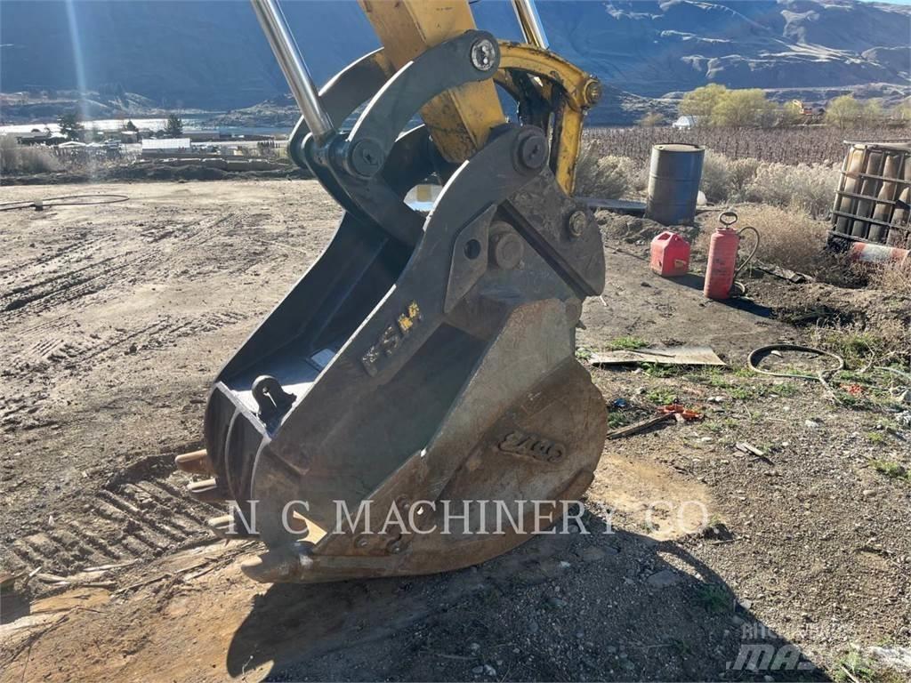 Komatsu PC138USLC Bandgrävare