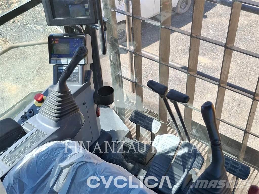 Komatsu PC2000-11 Bandgrävare