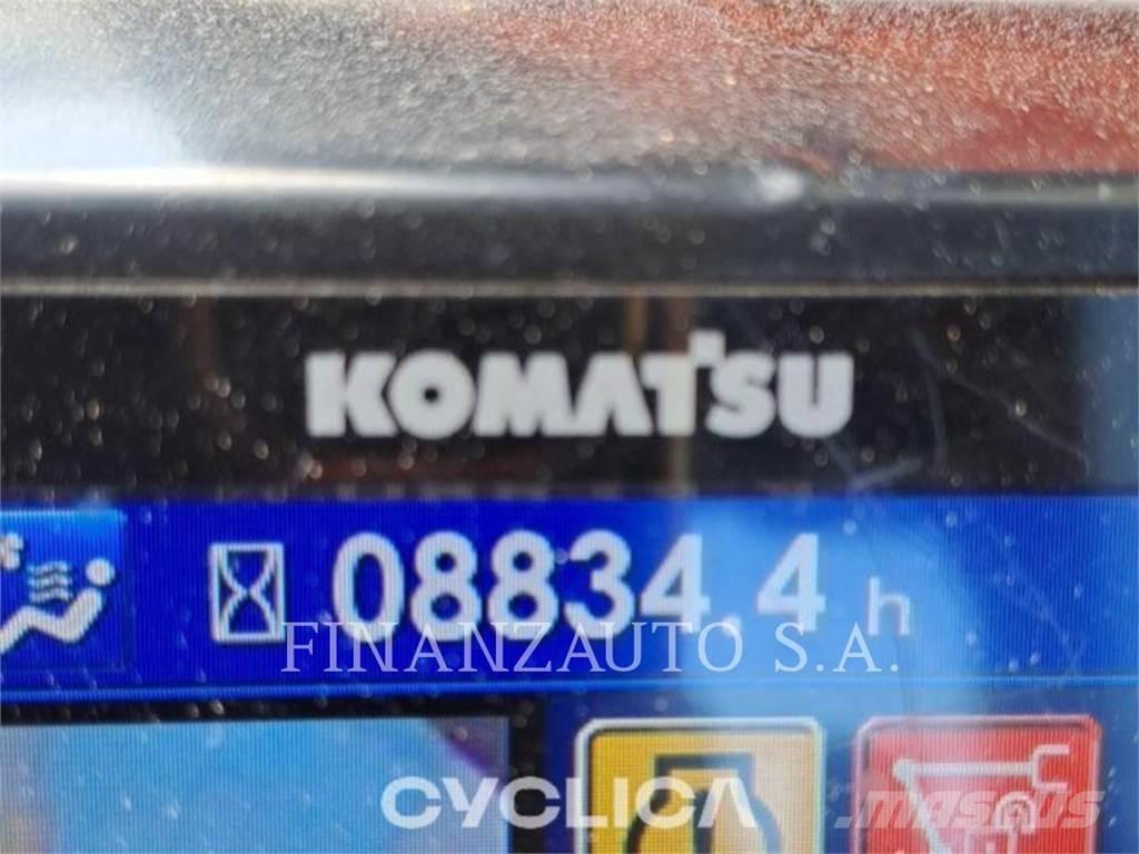 Komatsu PC210 Bandgrävare