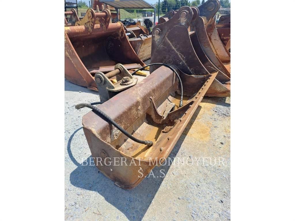 Komatsu PC210LC Bandgrävare