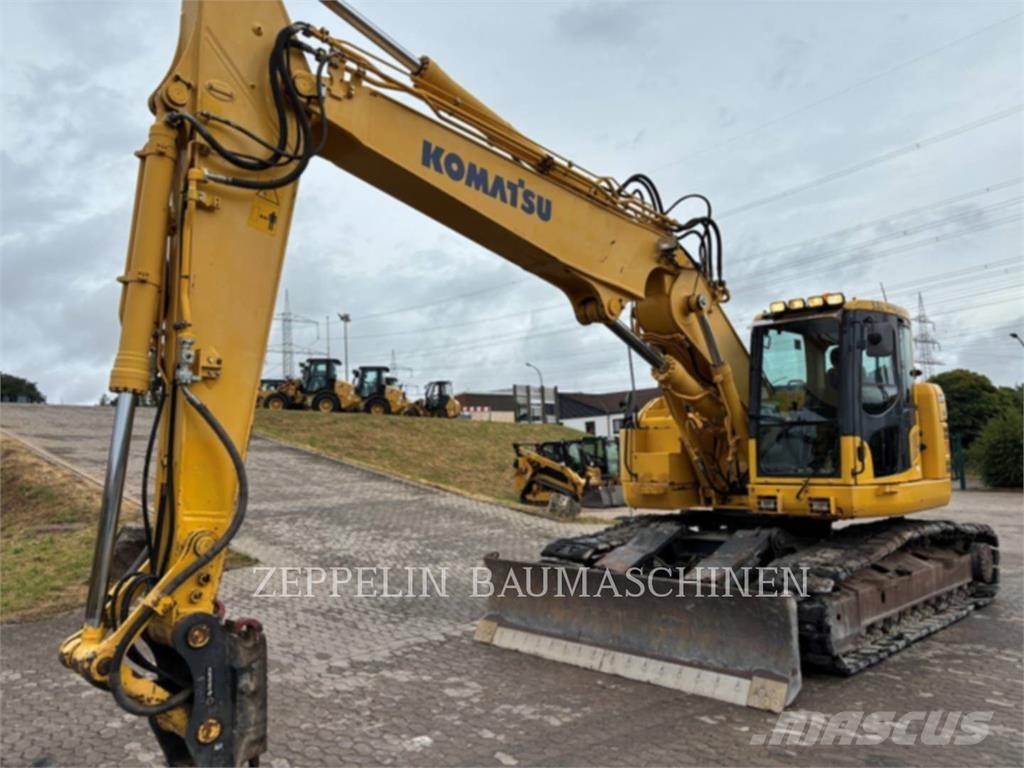 Komatsu PC228 Bandgrävare