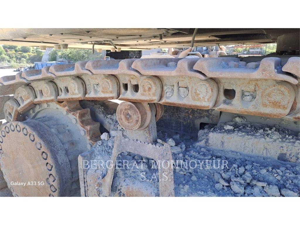 Komatsu PC700LC Bandgrävare