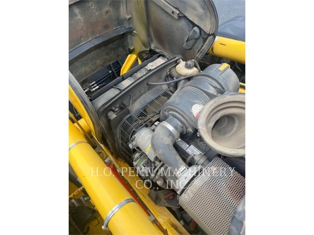 Komatsu WB150 Grävlastare