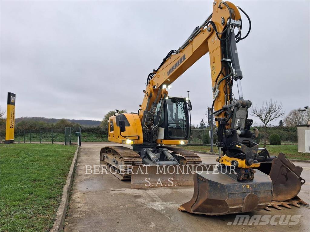 Liebherr R920 Bandgrävare