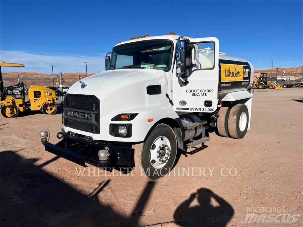 Mack WT2000 A Tankbilar
