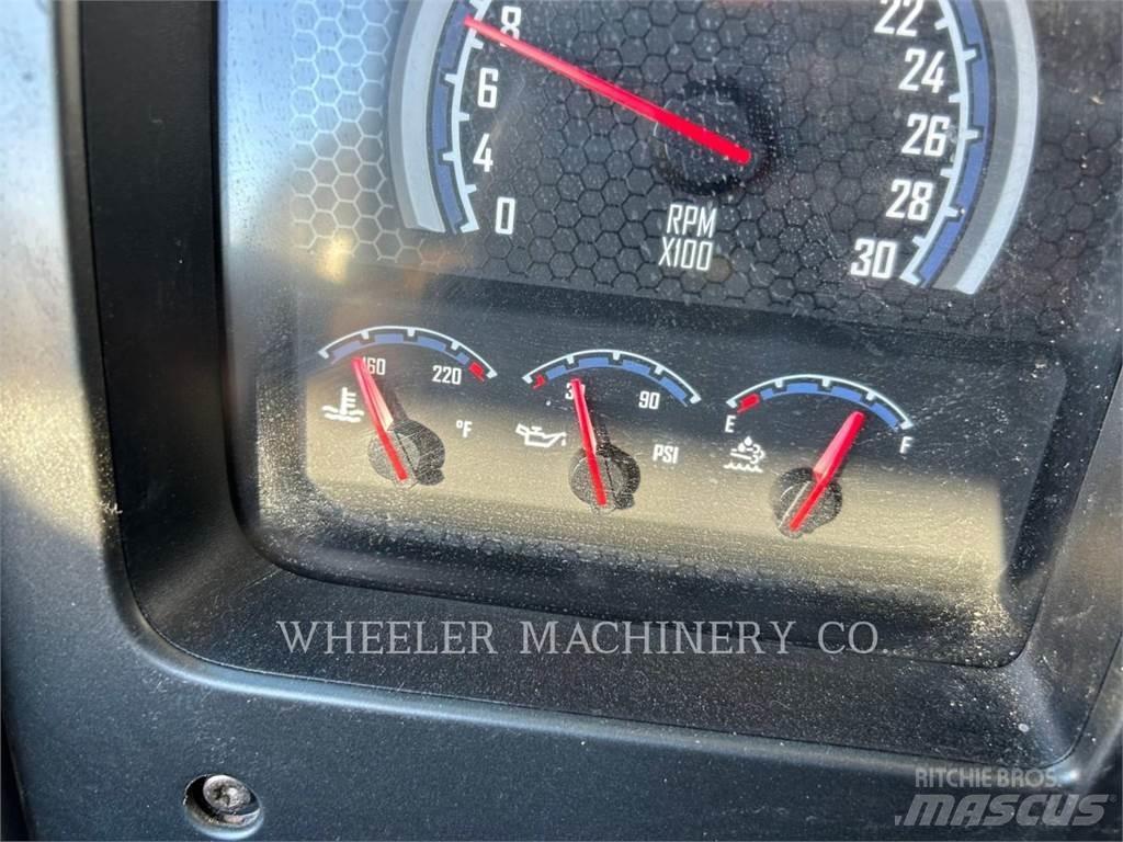 Mack WT2000 A Tankbilar