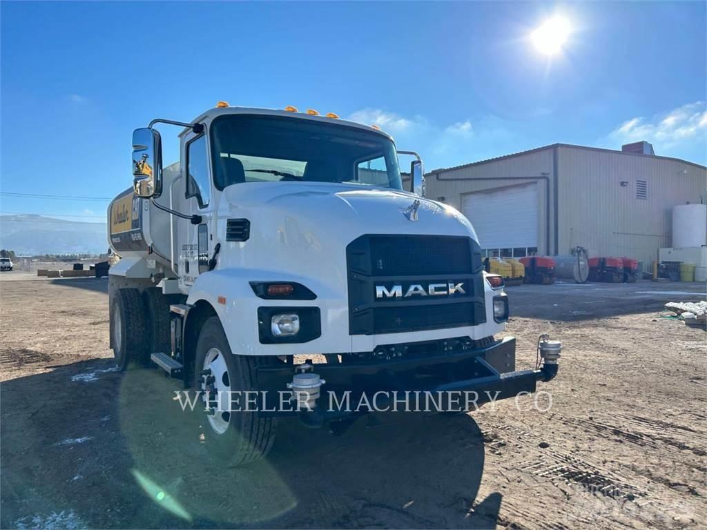 Mack WT2000 A Tankbilar