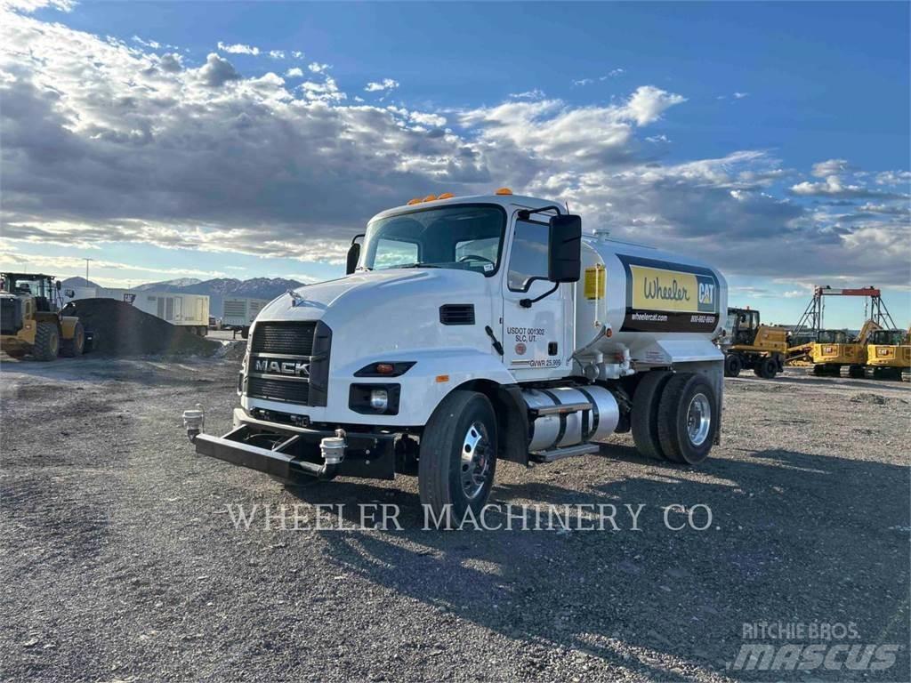 Mack WT2000 A Tankbilar