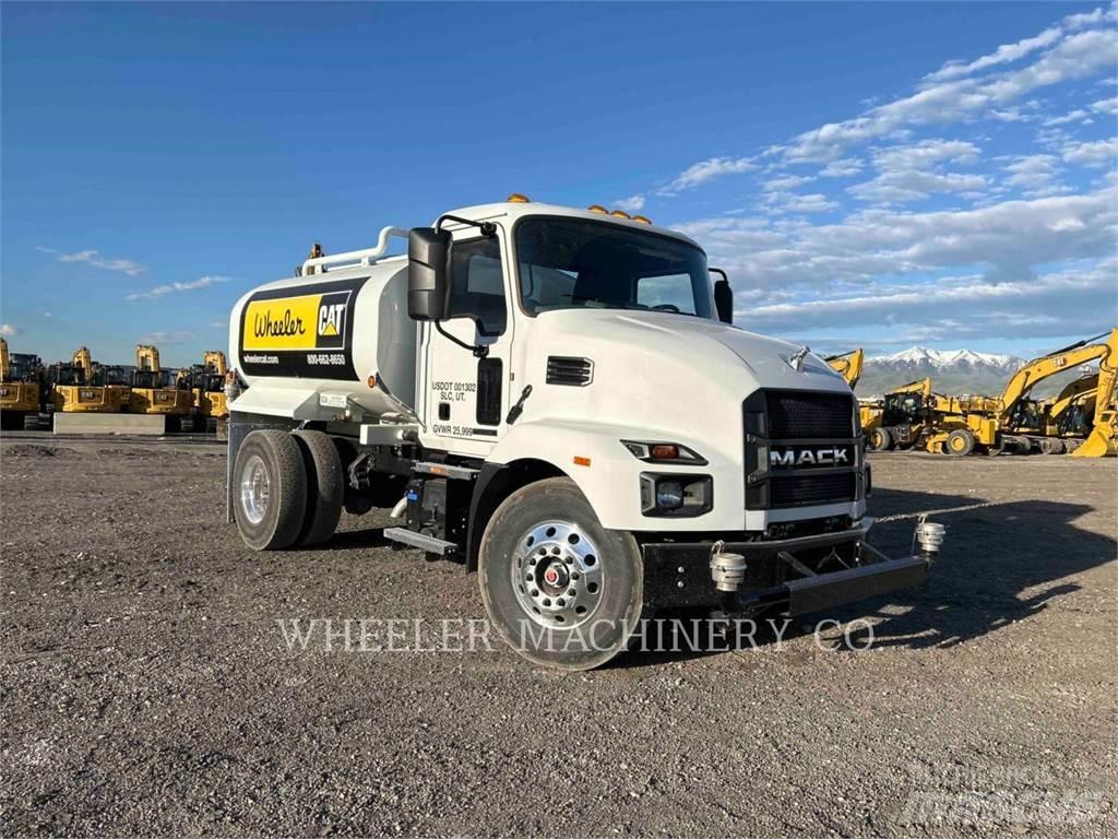 Mack WT2000 A Tankbilar