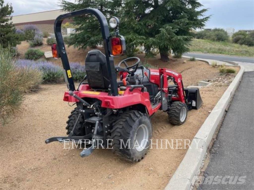 Massey Ferguson GC1725M Traktorer