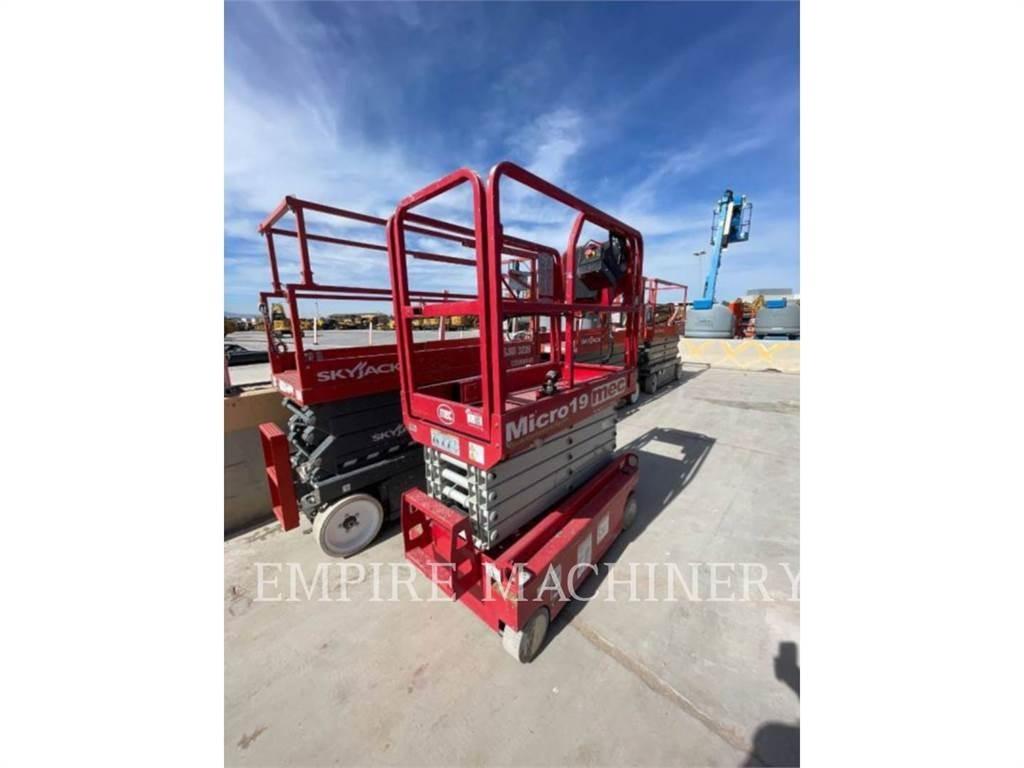 MEC MICRO 19 Bomliftar
