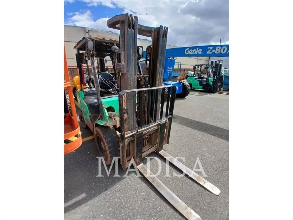 Mitsubishi FG30N-LP Övriga motviktstruckar