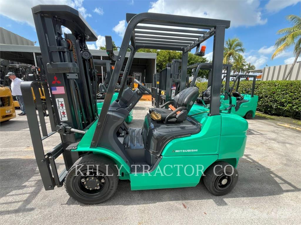 Mitsubishi MITFG25N Gasolmotviktstruckar