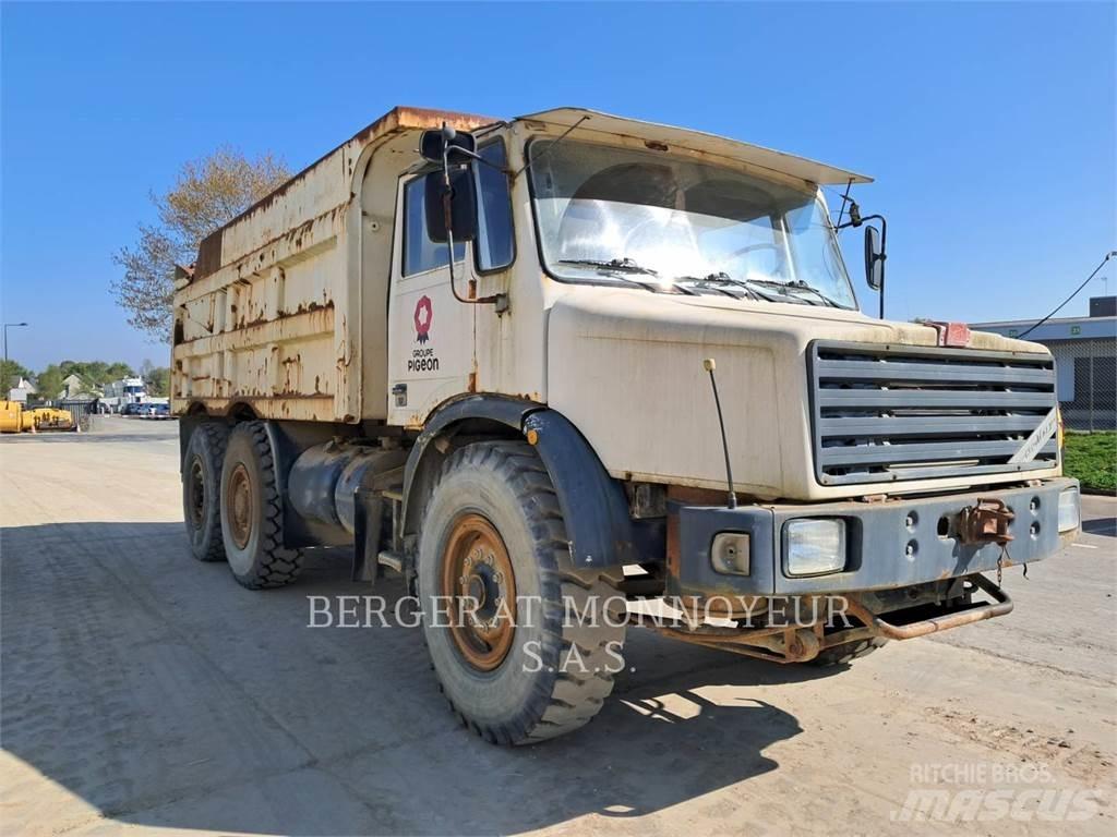 Perlini 131 33 Midjestyrd dumper