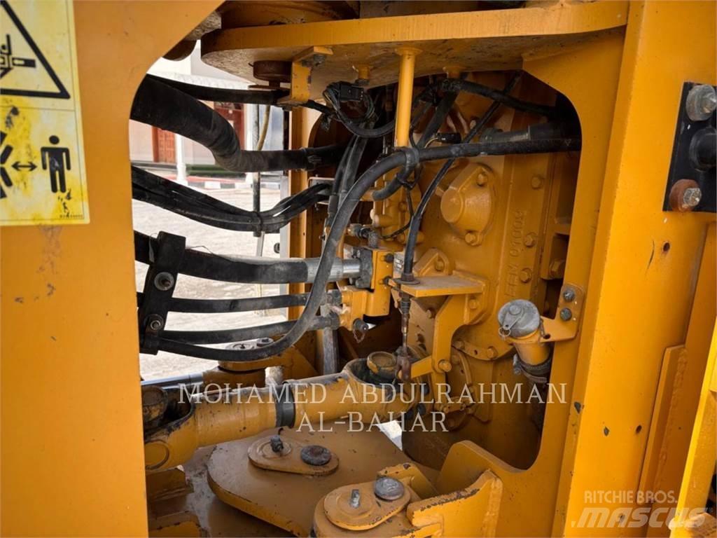 SEM MACHINERY SEM660D Hjullastare