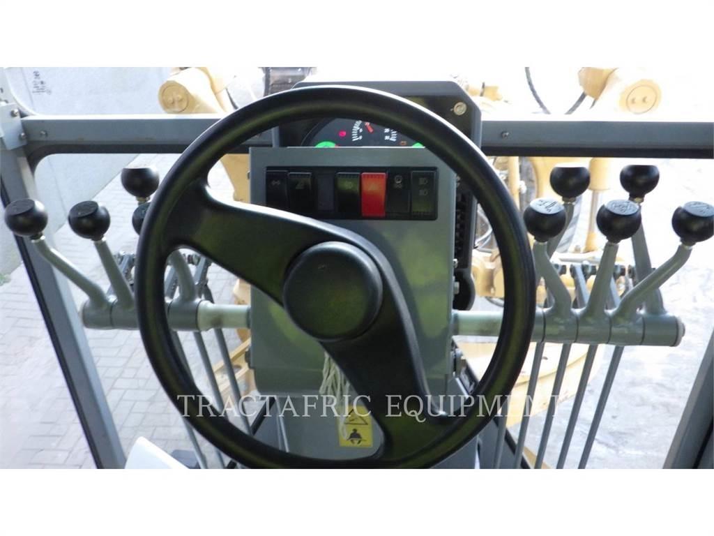 SEM MACHINERY SEM919 Väghyvlar