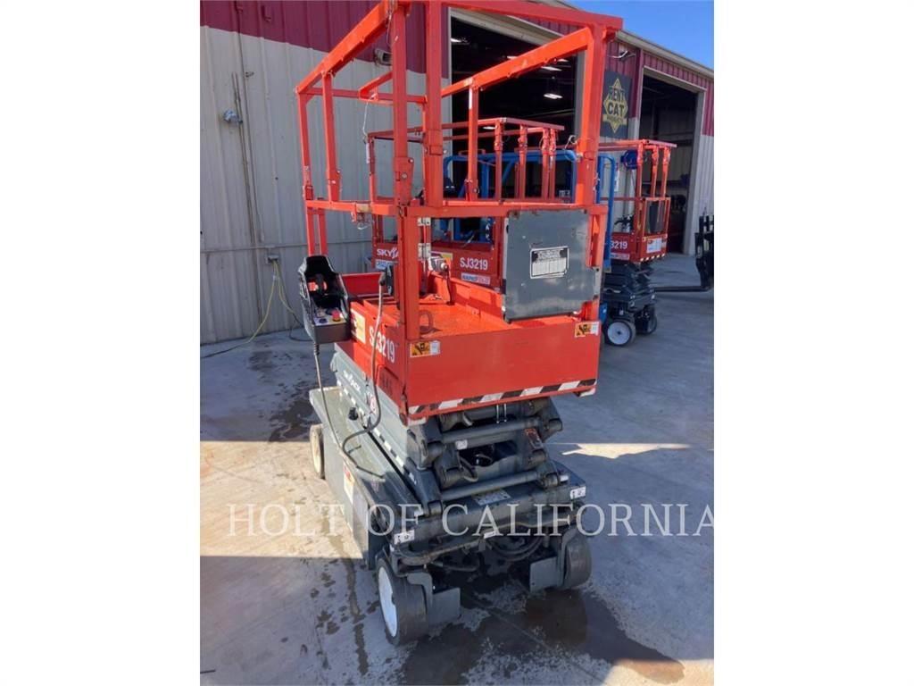 Skyjack SCISSOR 19 Saxliftar