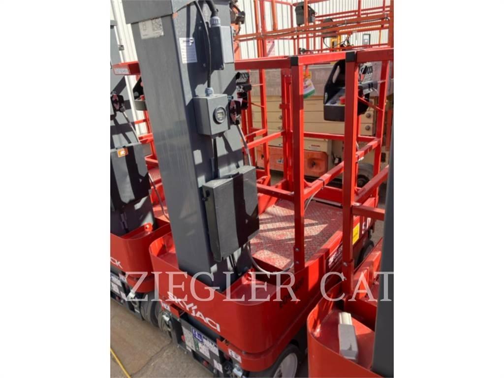 Skyjack SJ12 Saxliftar