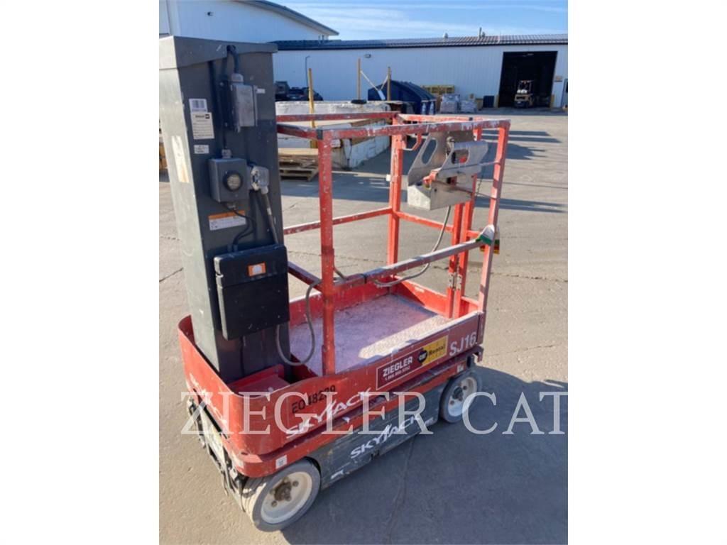 Skyjack SJ16 Saxliftar
