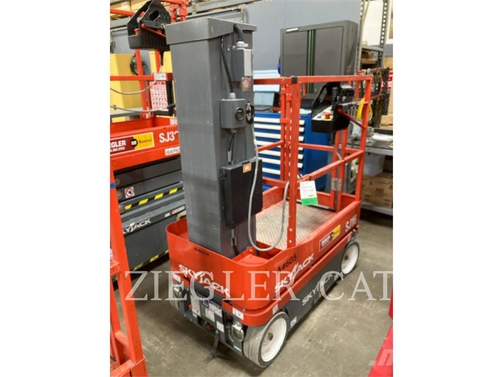 Skyjack SJ16 Saxliftar