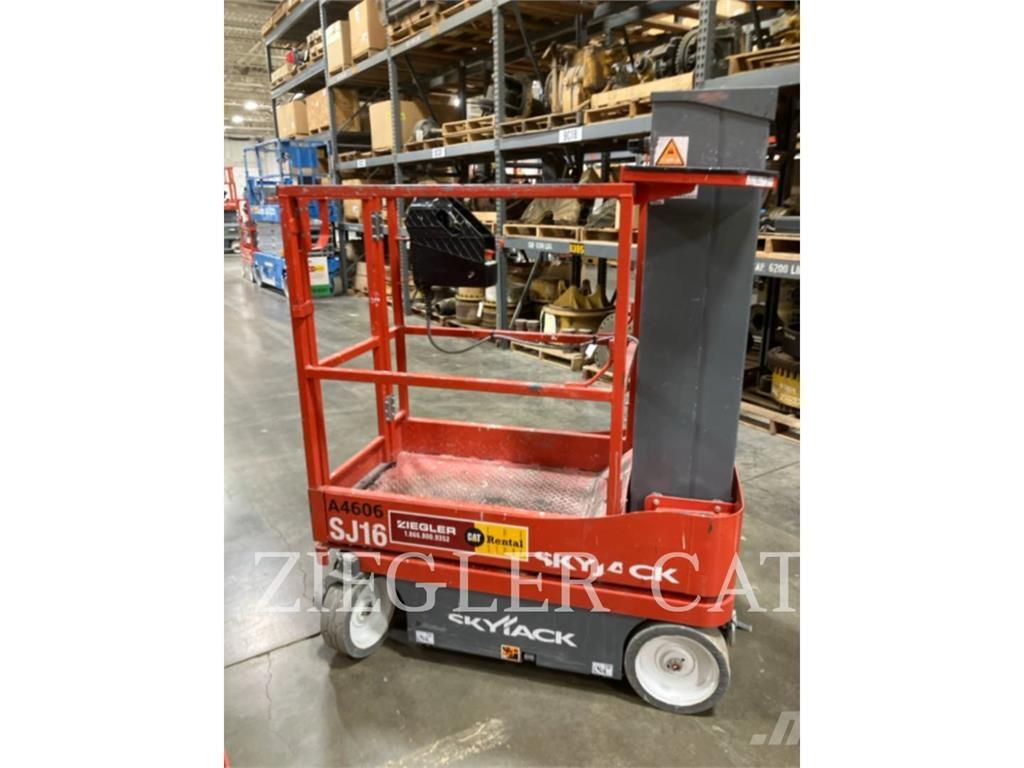 Skyjack SJ16 Saxliftar