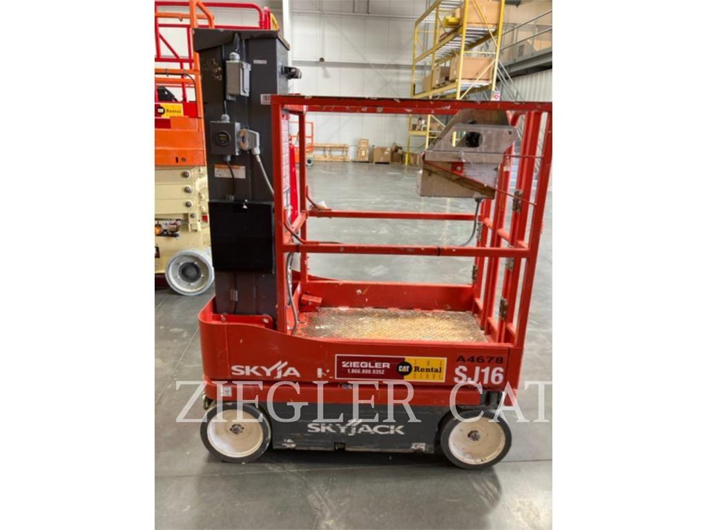 Skyjack SJ16 Saxliftar
