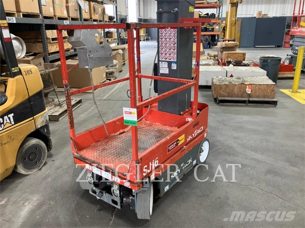 Skyjack SJ16 Saxliftar
