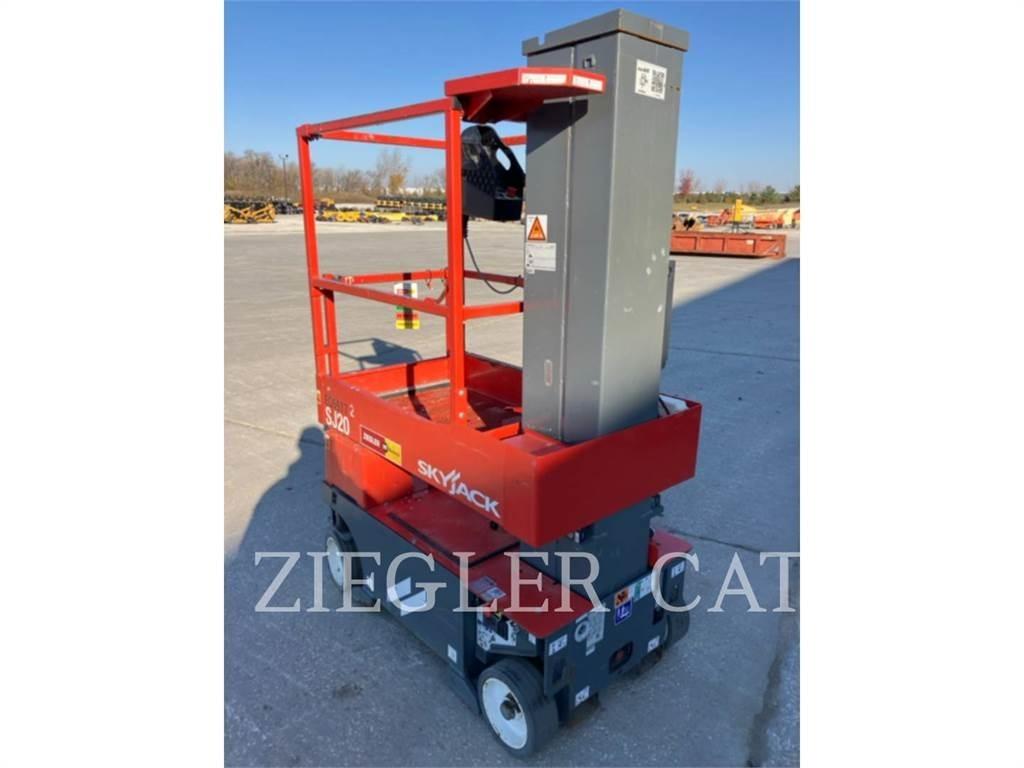 Skyjack SJ20 Saxliftar