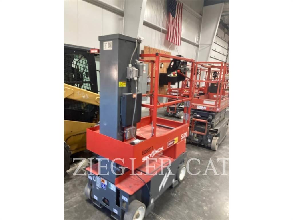 Skyjack SJ20 Saxliftar
