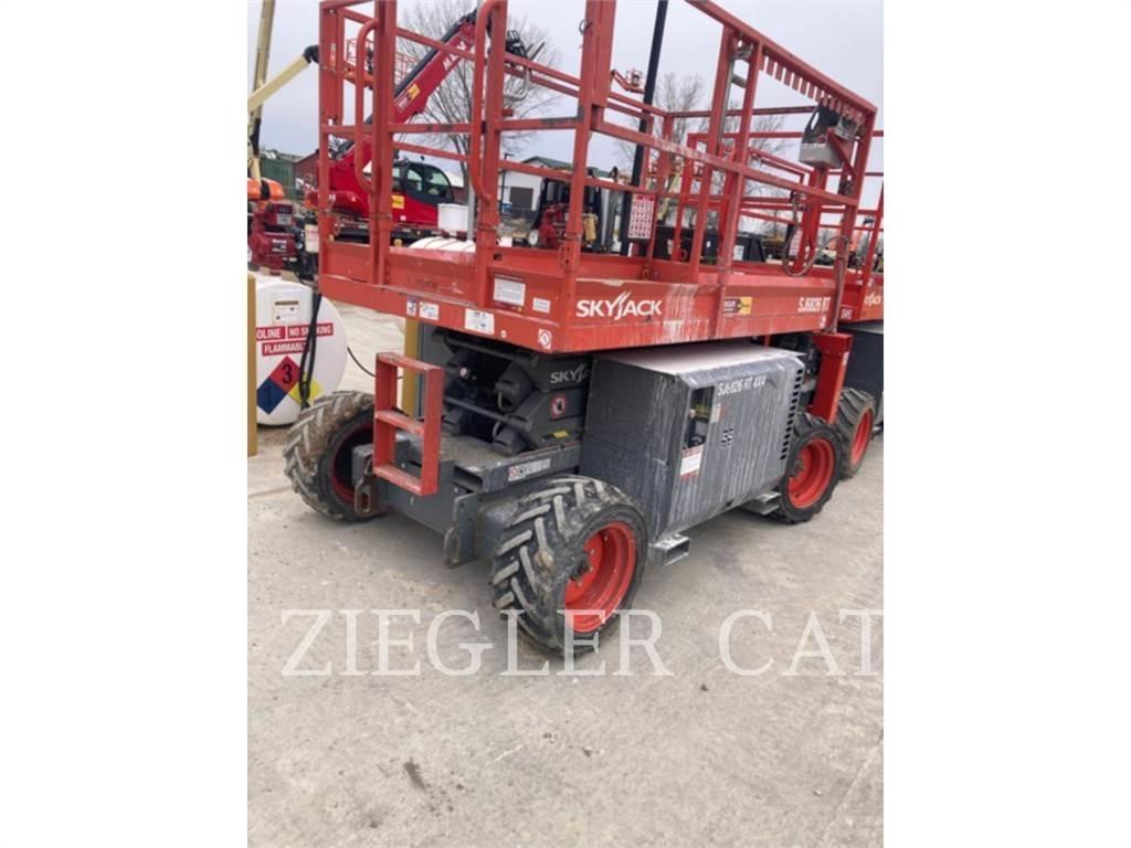 Skyjack SJ6826RT Saxliftar