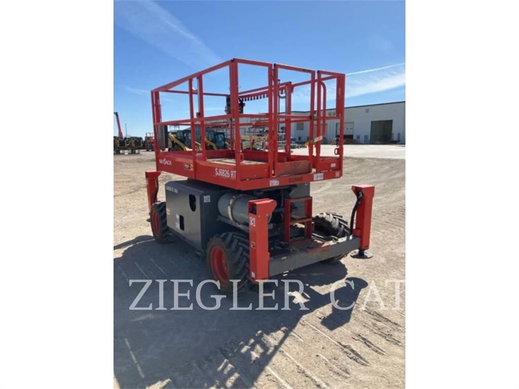 Skyjack SJ6826RT Saxliftar