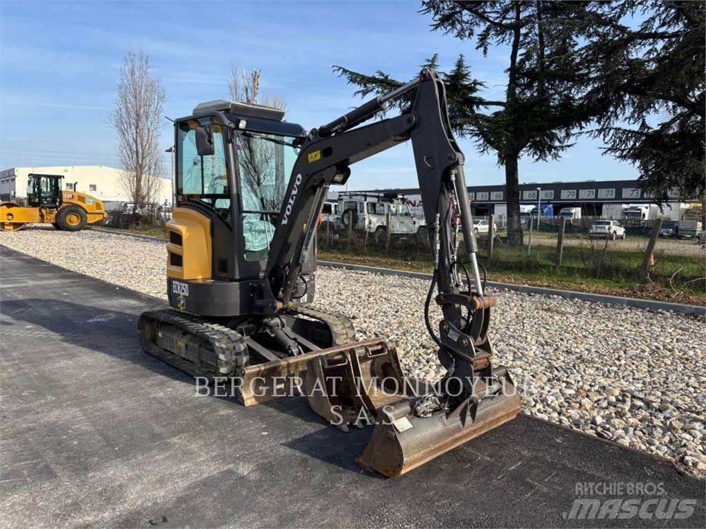 Volvo ECR25D Bandgrävare
