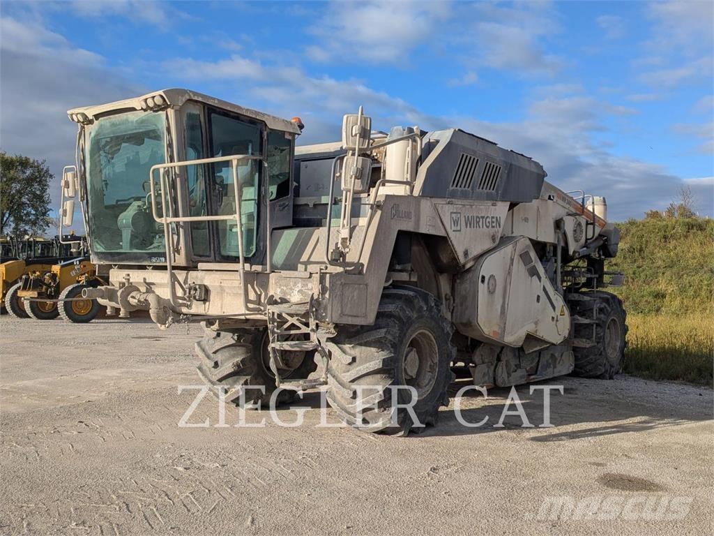 Wirtgen WR 240I Asfaltskallfräsmaskiner