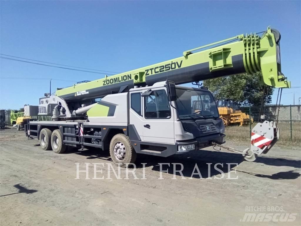Zoomlion ZTC250V31 Allterrängkranar