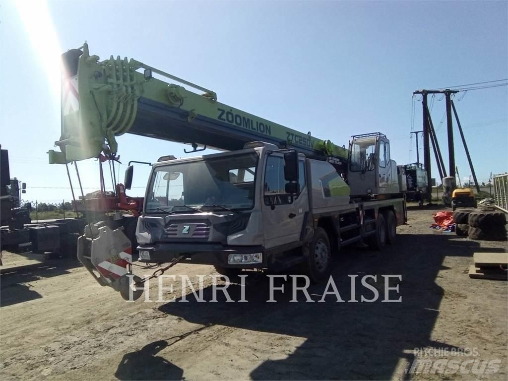 Zoomlion ZTC250V31 Allterrängkranar