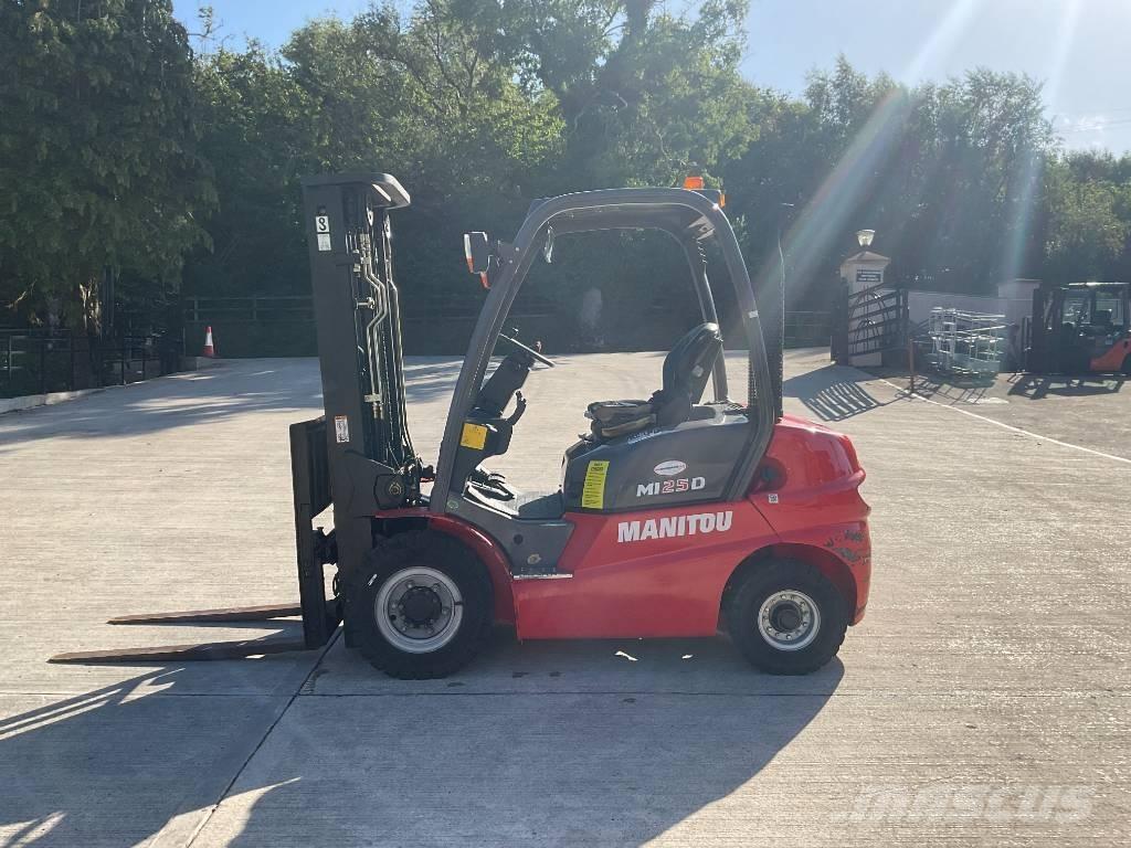 Manitou MI 25 G Teleskoplastare