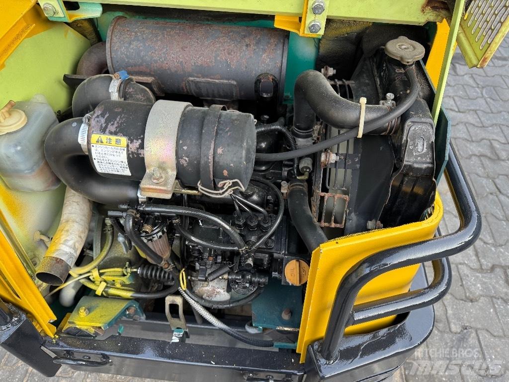 Yanmar B12 Minigrävare < 7t