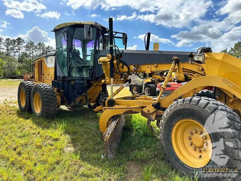 CAT 12 M Väghyvlar