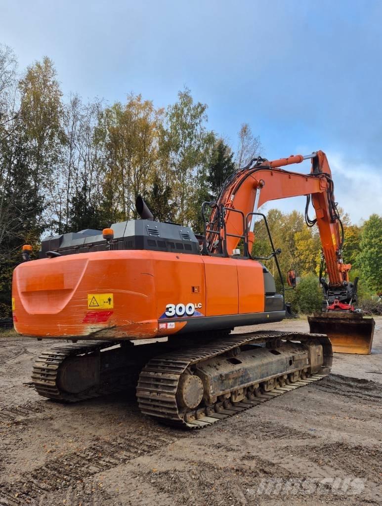 Hitachi ZX 300 LC-6 Bandgrävare