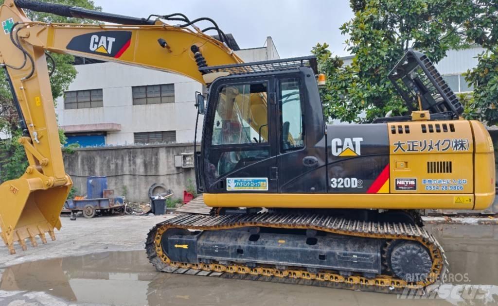 CAT 320 D2 Bandgrävare