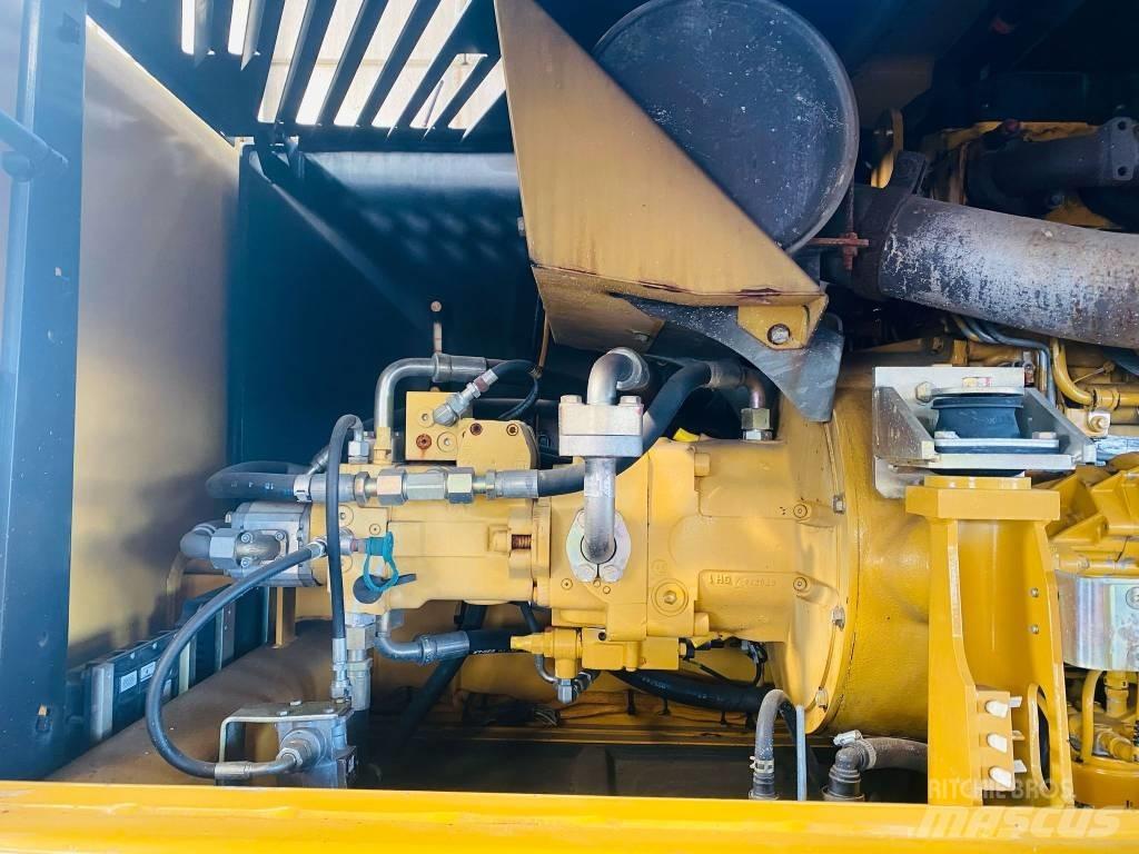 CAT M 318 D Hjulgrävare