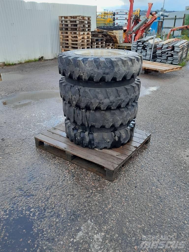 Mitas 8,25-20 Hjul Däck, hjul och fälgar