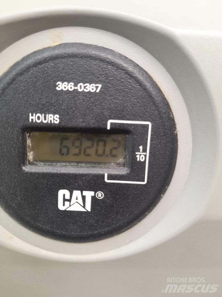 CAT 326 F Bandgrävare