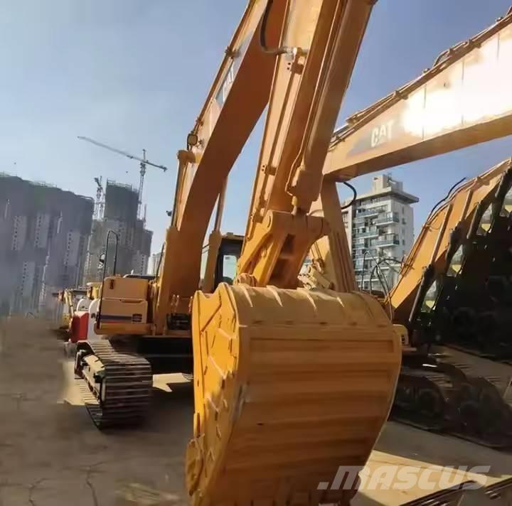 CAT 325 B Bandgrävare