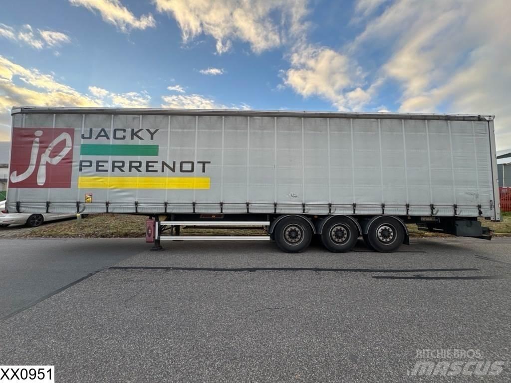 Fruehauf Tautliner Kapelltrailer